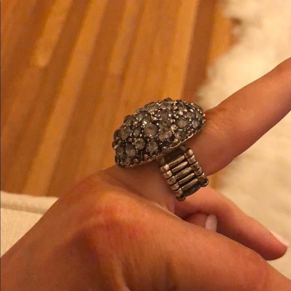 Stretchy crystal ring - Picture 5 of 8